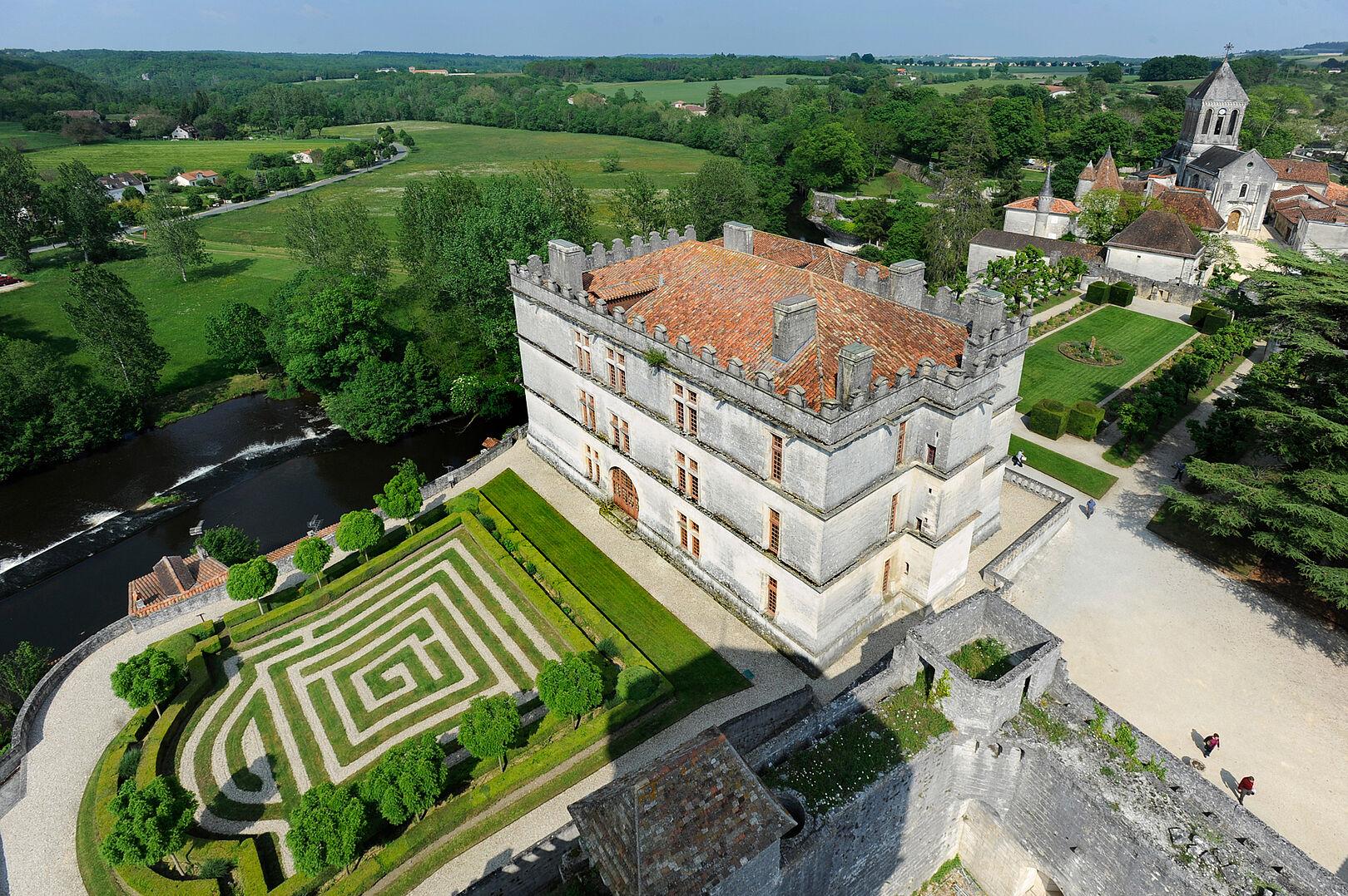 Chateau de bourdeilles bon